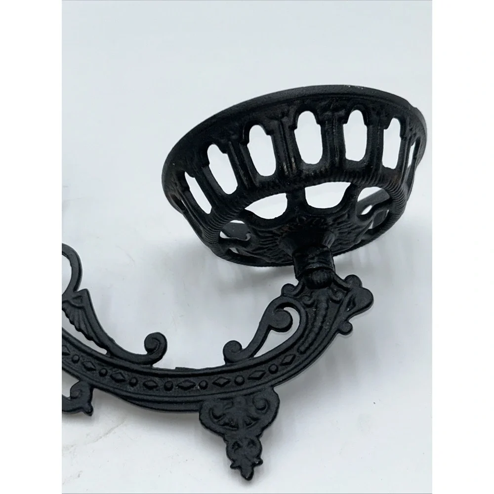 Vintage Cast Iron Oil Kerosene Lamp Swing Arm Wall Mount No Wall Bracket
